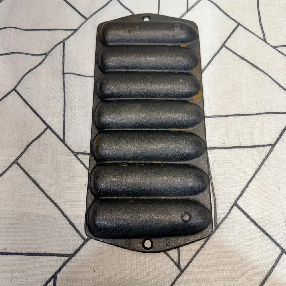 Unbranded Cast Iron Cornstick Pan 12.5